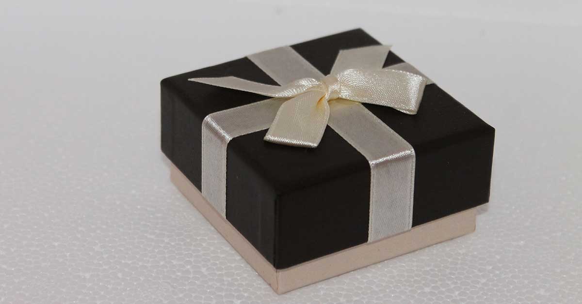 Origami, tutorial scatola per regali e bomboniere fai da te - gift box 