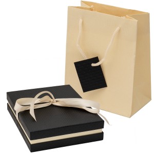 Corinto M4 Astuccio con shopper per collana Nero e Avorio