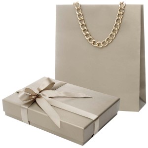 Astuccio con shopper per collana Platino e catenella Titania M5